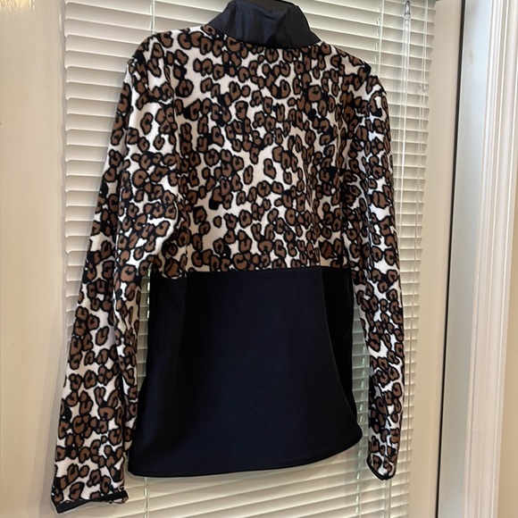 The North Face Glacier 1/4 Zip with Pink Contrast Leopard Print Fleece Jacket - Picture 4 of 6